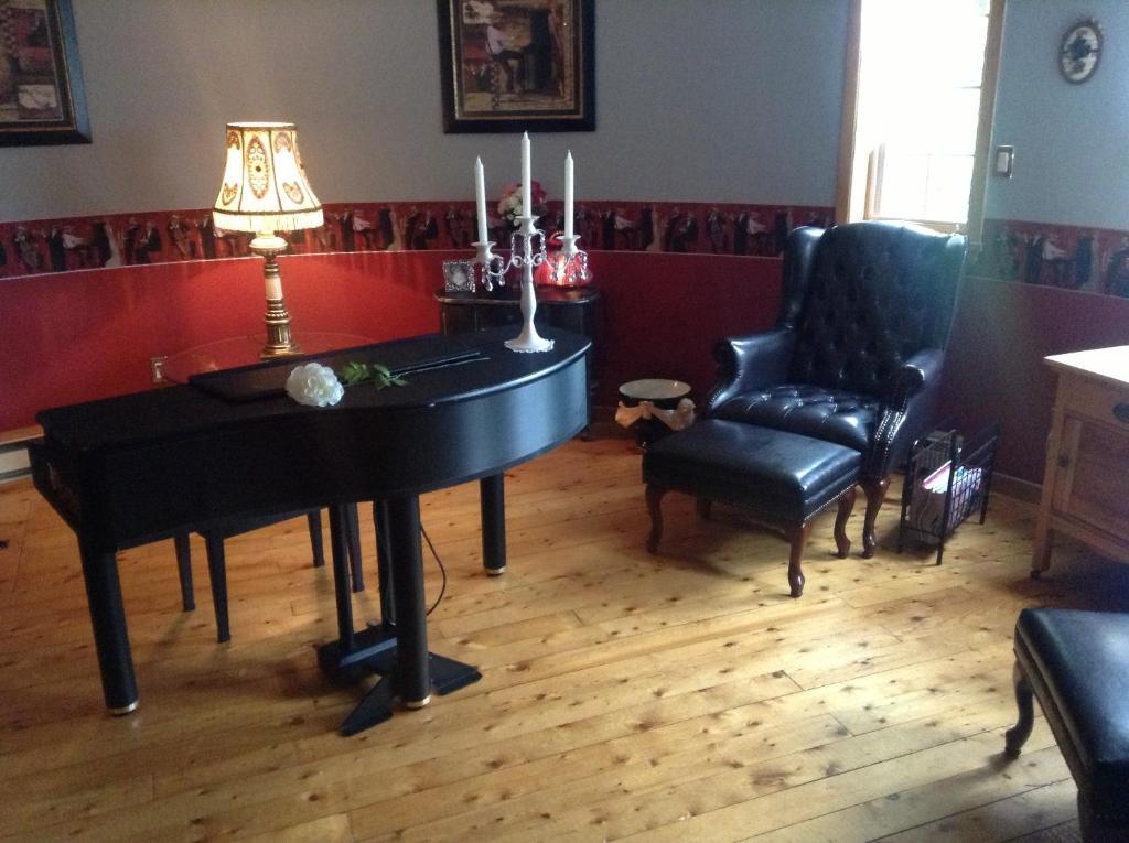 Gite La Tourelle Du Cap La Malbaie Room photo