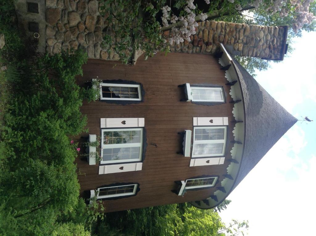 Gite La Tourelle Du Cap La Malbaie Exterior photo